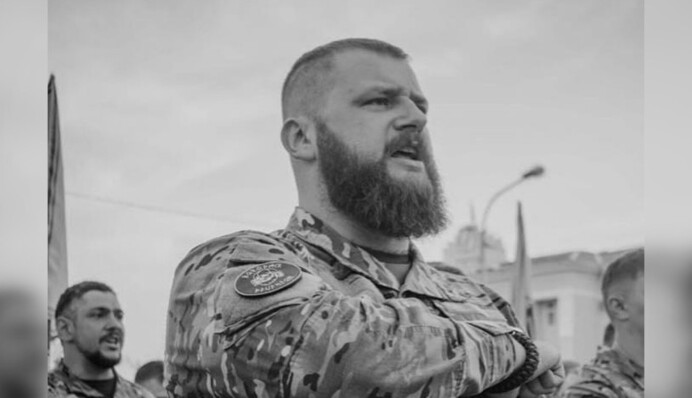 Помер комбат 