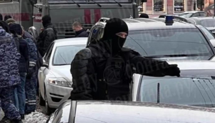 У Петербурзі чоловік розстріляв бійця ОМОНу: відео