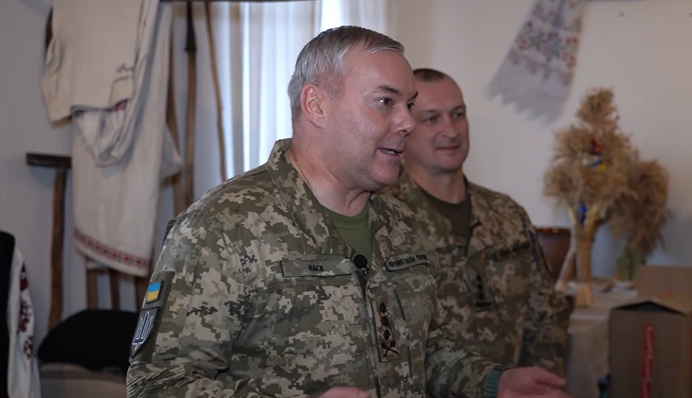 Наєв зустрівся з членами підліткової волонтерської організації “Крихітки