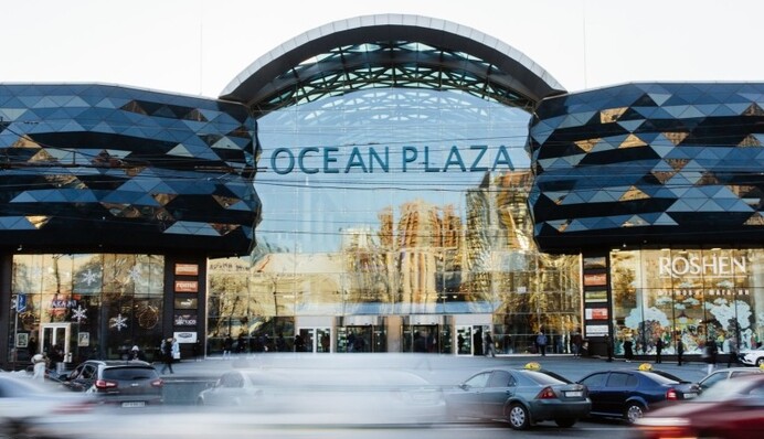 Могут отобрать у Ротенбергов: суд займется судьбой ТРЦ Ocean Plaza