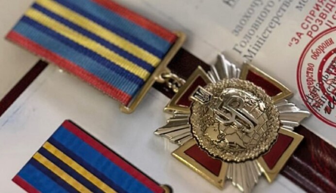 Скандал із нагородою для блогерки Ксюши Манекен: з'явилася реакція ГУР