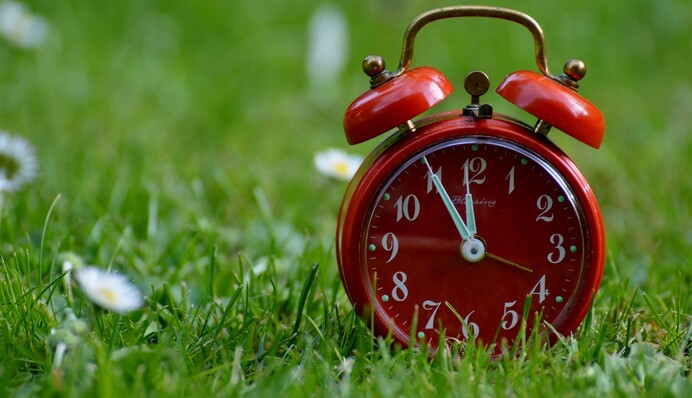 Важкий період для здоров'я: лікар розповіла про наслідки переходу на літній час