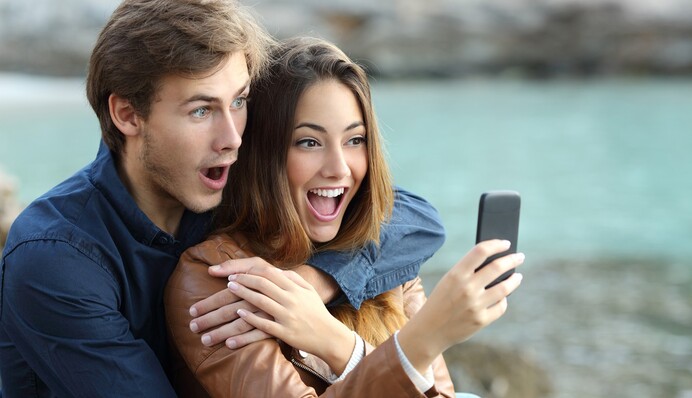 Економимо заряд смартфона під час прогулянок: топ-5 кращих порад