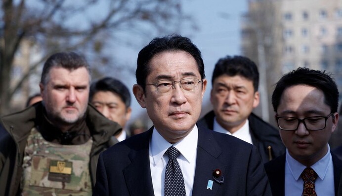 Я испытываю гнев: премьер Японии посетил Бучу