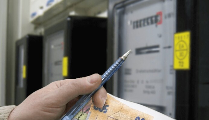 Повышение тарифов на свет и газ: какие суммы придут в платежках