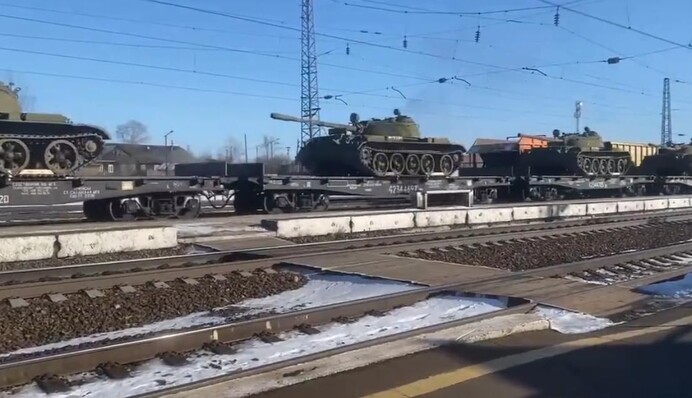 Лук теж стріляє: що у ЗСУ думають про розконсервацію Росією старих танків