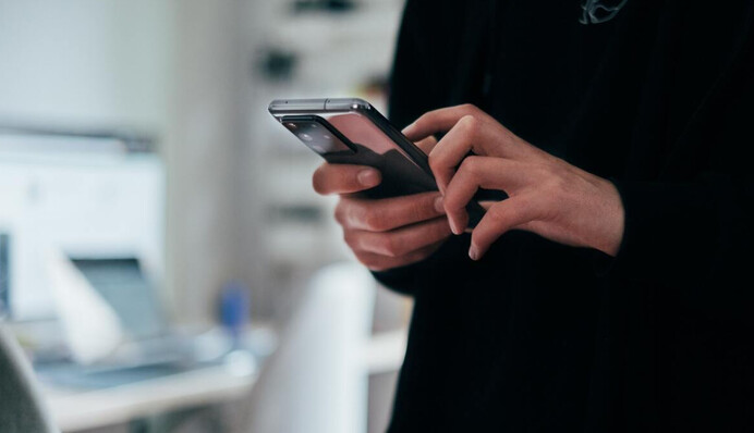 Как заставить смартфон работать дольше на одном заряде: 6 простых правил