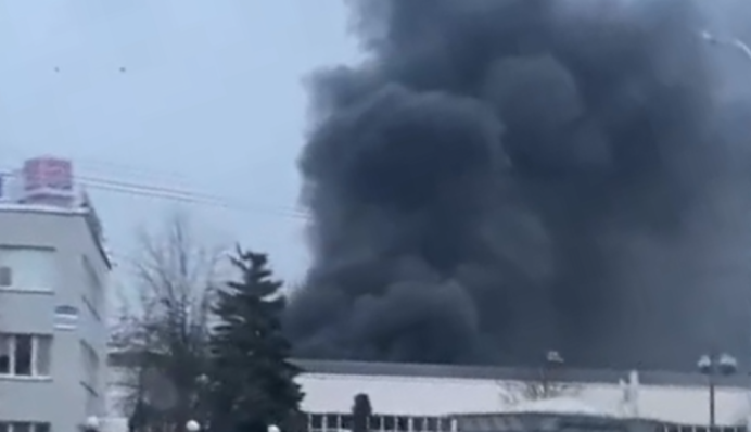 Вибухи в Мінську: горить район автозаводу - відео
