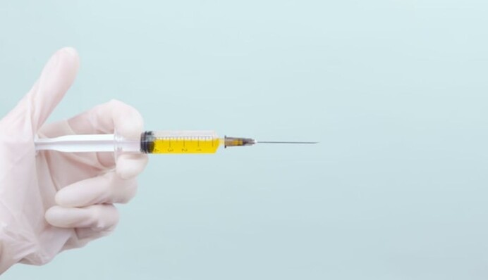 Медик объяснила, нужно ли бояться пузырьков воздуха в шприце во время уколов