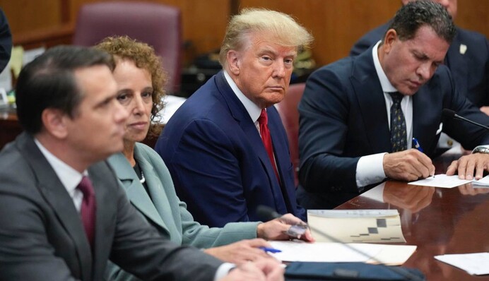 Трампа відпустили додому: нові деталі кримінальної справи екс-президента США