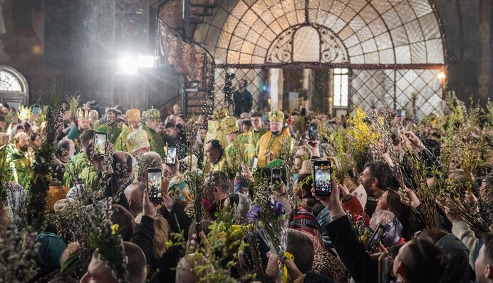 Вербное воскресенье без "русского мира": фото и видео богослужения Епифания в Лавре