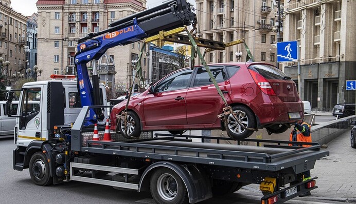 В Украине хотят отменить эвакуацию авто: чем это грозит