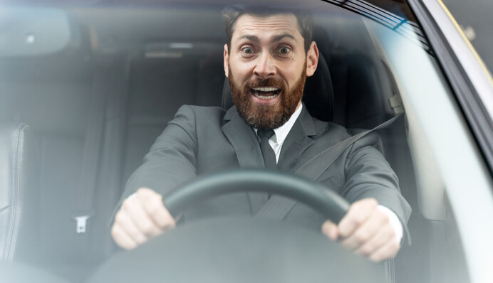 Краще не їздити з ними: найгірші водії за гороскопом