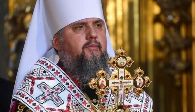 Впервые за 300 лет на украинском: как в Успенском соборе Лавры провели пасхальное богослужение