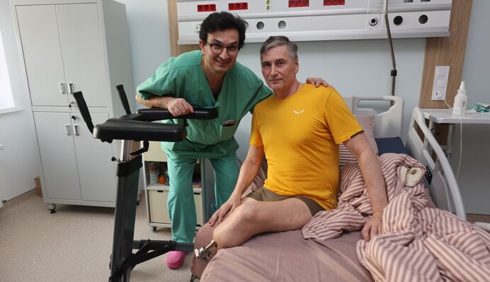 Впервые в Украине: раненому военному сделали уникальную операцию по протезированию