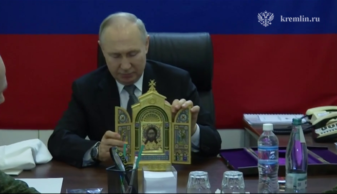 Путін ще живий? Історик пояснив кремлівську виставу