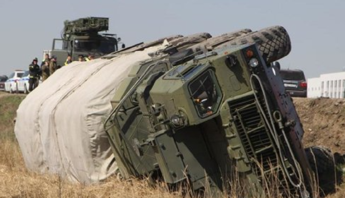 Не доїхав до України: у Росії перекинувся ЗРК С-400