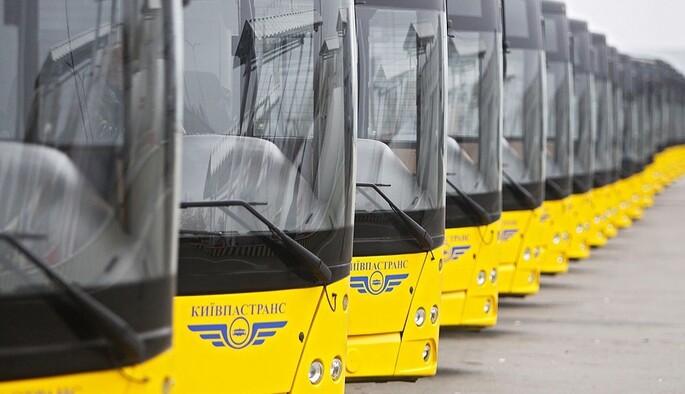 На поминальные дни в столице будет больше автобусов: список маршрутов