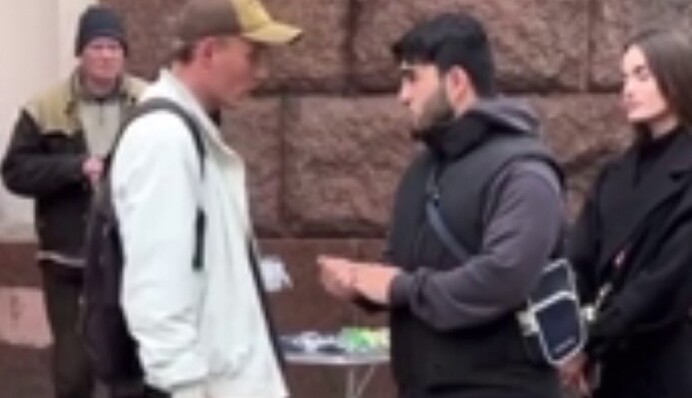 У Києві пранкер грубо образив військового: реакція не змусила себе чекати