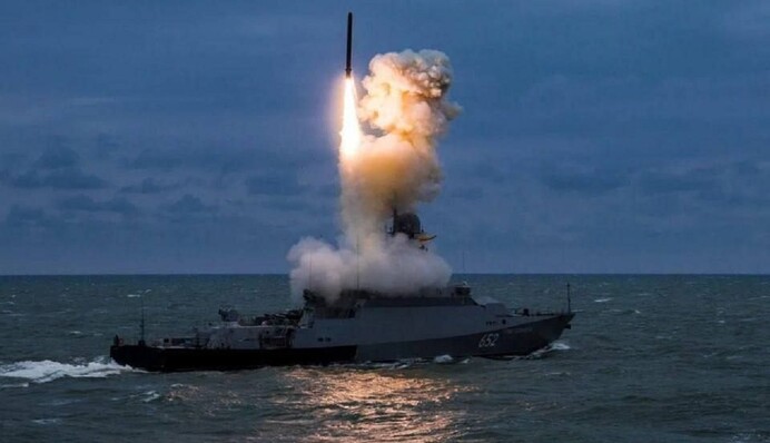 Россия увеличила силы для ракетного удара с моря: в ОК "Юг" предупредили об угрозе