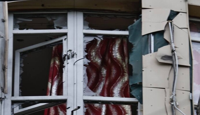 Вибиті вікна і спалені квартири: нічна атака дронів в Києві не минула без наслідків. Фото