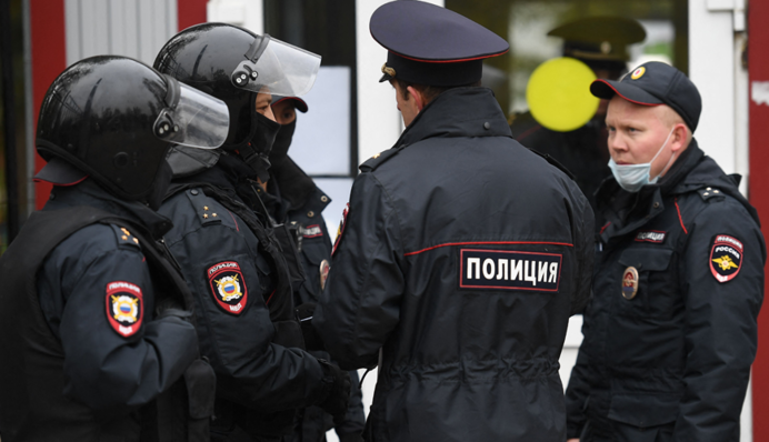 Полицейских из Подмосковья на 9 мая отправят 