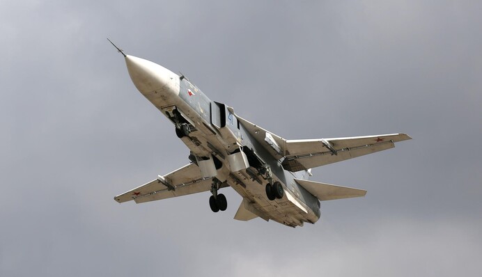 Привітали "з вогником": в Росії до 9 травня партизани спалили бойовий літак Су-24. Відео