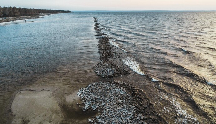 В Київському морі сплив російський льотчик, збитий рік тому: фото і відео останнього польоту