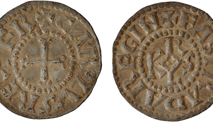 Знайдено монету легендарної королеви Фастради - дружини Карла Великого: фото