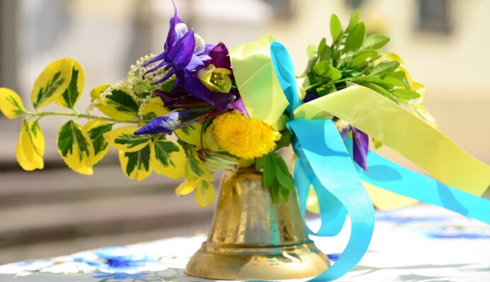 Останній дзвоник в умовах війни: коли буде в українських школах в 2023 році