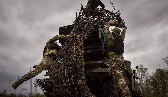 Оккупанты провели более 30 безуспешных атак, ВСУ "демилитаризовали" вражеские пункты управления и составы - Генштаб