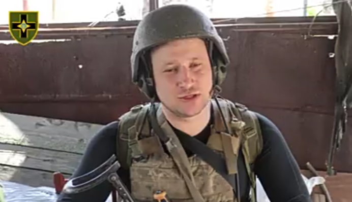 Украинские защитники с передовой поздравили своих мам с Днем матери: трогательное видео