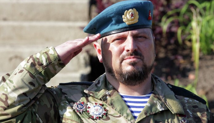 У Луганську під час вибуху поранено одного з ватажків "ЛНР": фото зрадника