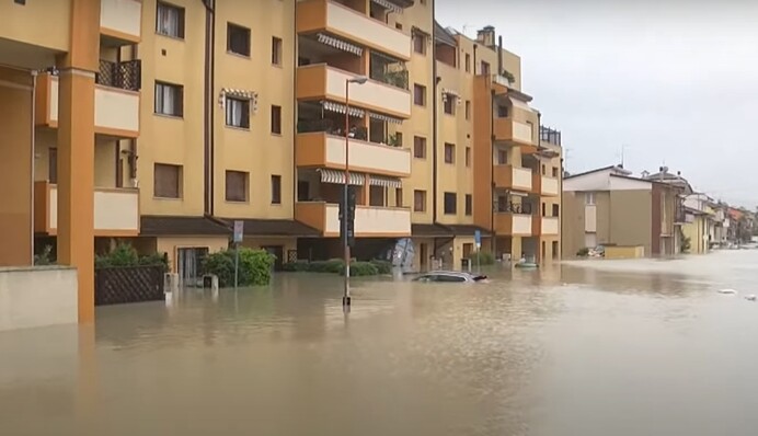 Найгірше ще попереду: Італію накрила масштабна повінь, є загиблі і постраждалі. Фото і відео