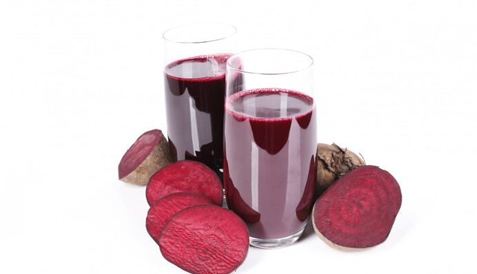 Достатньо води і буряка: як правильно підживлювати кімнатні рослини