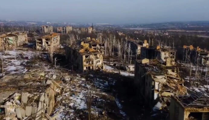 Зеленський спростував втрату Бахмуту: місто повністю зруйноване  військами РФ