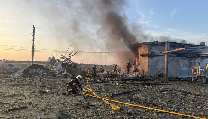 Росія знову вдарила по Умані: є влучання і багато поранених. Фото