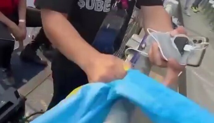 У Стамбулі на фіналі Ліги Чемпіонів вирвали прапор України: подробиці скандалу