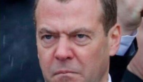 Медведєв в день Росії знову марив 