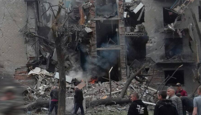 Росіяни завдали авіаудару по Авдіївці Донецької області, є поранені: фото