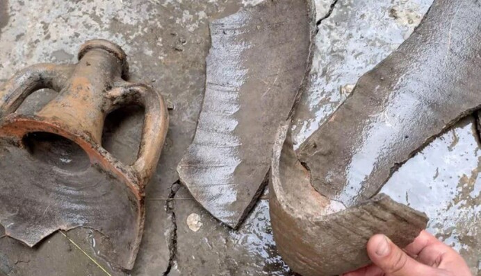 Кістки мамонтів  та грецькі амфори: на дні Каховського водосховища знаходять унікальні артефакти, фото