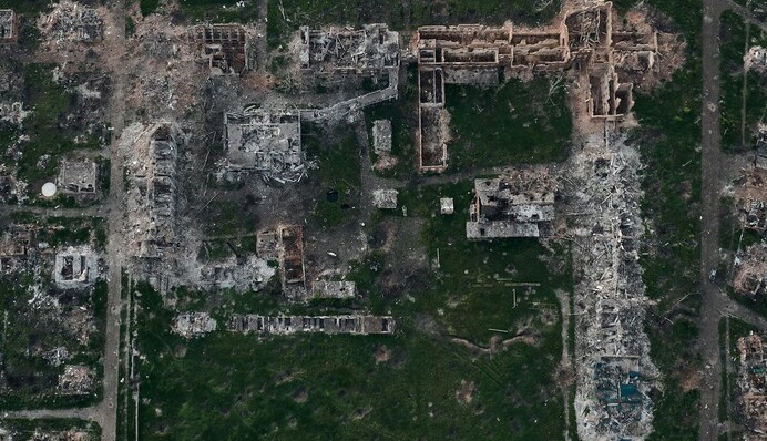 Бахмута більше немає: в мережі показали нові кадри зі спаленого окупантами міста