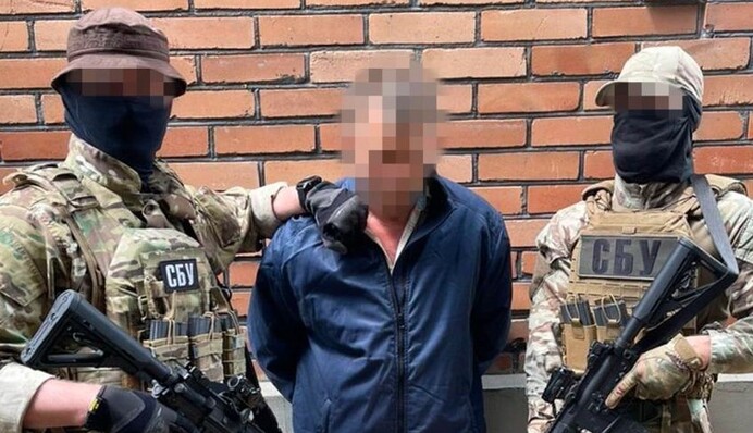 СБУ "по гарячих слідах" затримала коригувальника  ракетного удару РФ по Краматорську: фото і відео