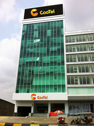 ​РФ разместила 64 танка и 100 БТР на границе Крыма с Херсонской областью