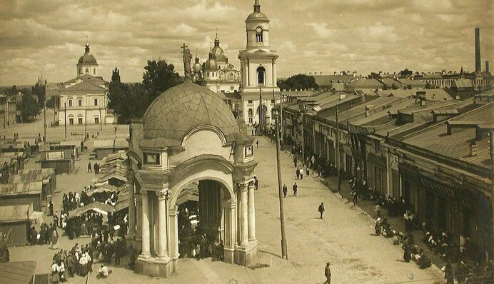 На місці корпусу Могилянки - дзвіниця: у мережі показали унікальне фото Києва початку ХХ сторіччя