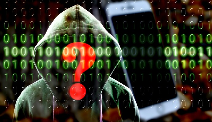 Як убезпечити себе від шахраїв: українців попередили про нові схеми 