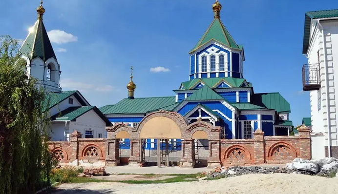 В Бахмуте сгорел деревянный храм, построенный более 200 лет назад: фото