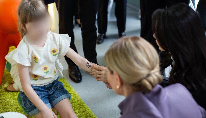 Еще 383 ребенка вернулись из России в Украину: фото