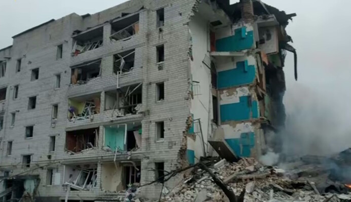 Когда украинцам начнут платить компенсацию за разрушенное жилье: Шмыгаль назвал дату