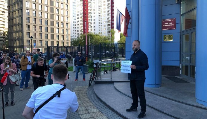 Не Гиркиным единым: под судом в Москве задержали первого главаря 